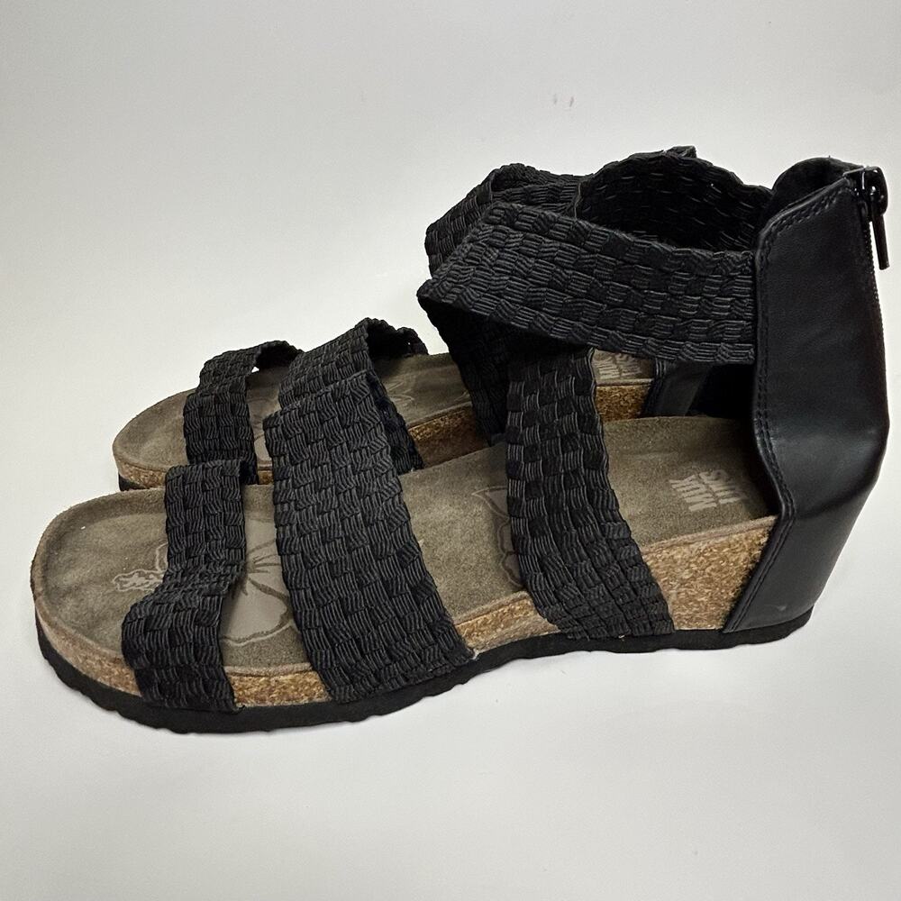 Muk Luks Wedge Sandal Heel Women’s Size 10 Black Zipper